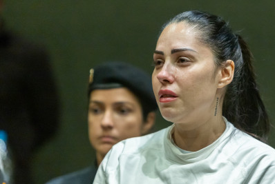 Monique Medeiros deixa a cadeia após receber perdão judicial