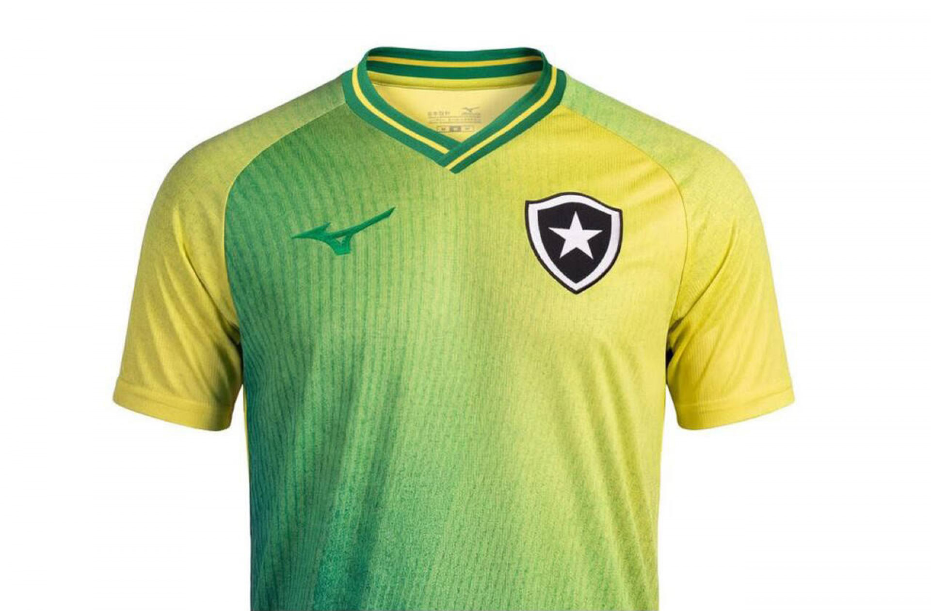 Clubes apostam nas cores da Sele&ccedil;&atilde;o Brasileira para lan&ccedil;ar cole&ccedil;&otilde;es especiais