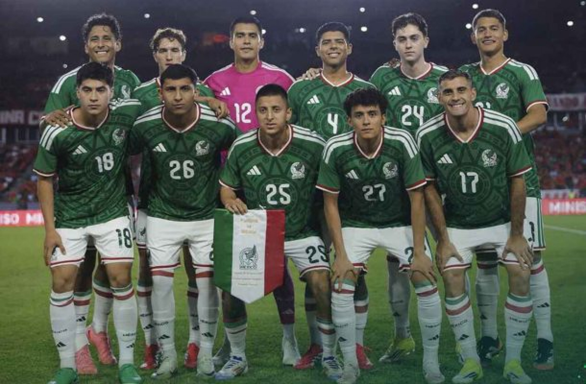 M&eacute;xico x S&eacute;rvia, AO VIVO, com a Voz do Esporte, &agrave;s 22h