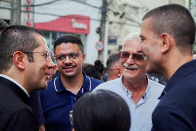 São Gonçalo inicia celebração de Corpus Christi com confecção dos tapetes nas ruas do Centro