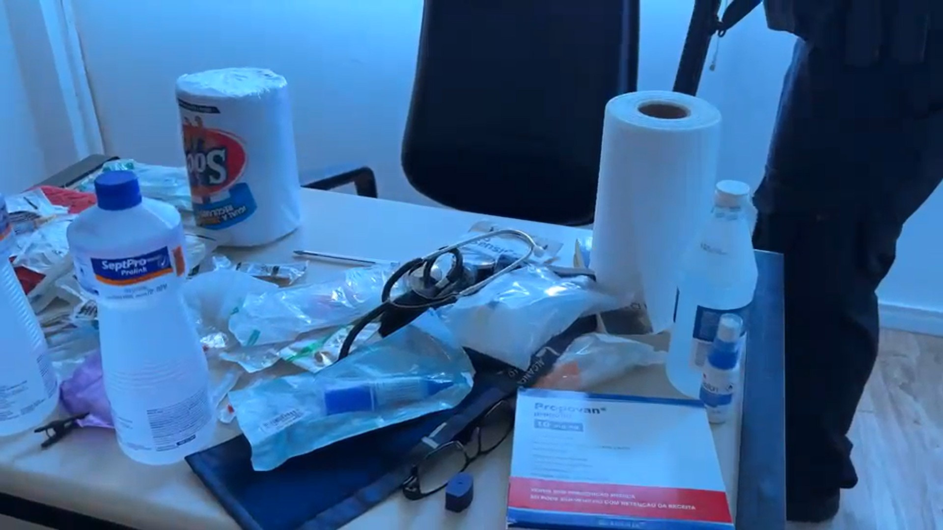 Falso médico fazia abortos com equipamentos improvisados - Divulgação / PCERJ