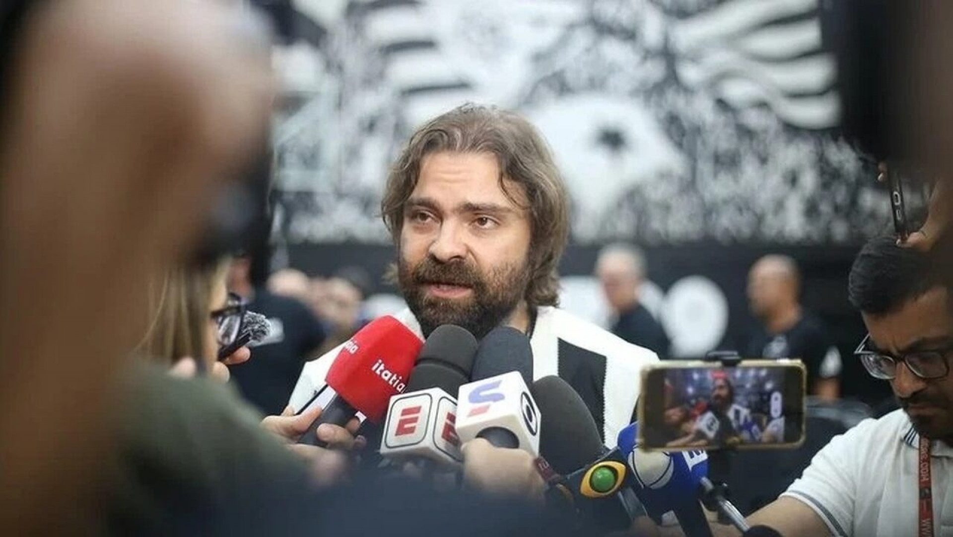 Botafogo assina acordo para vender SAF por R$ 503 milh&otilde;es