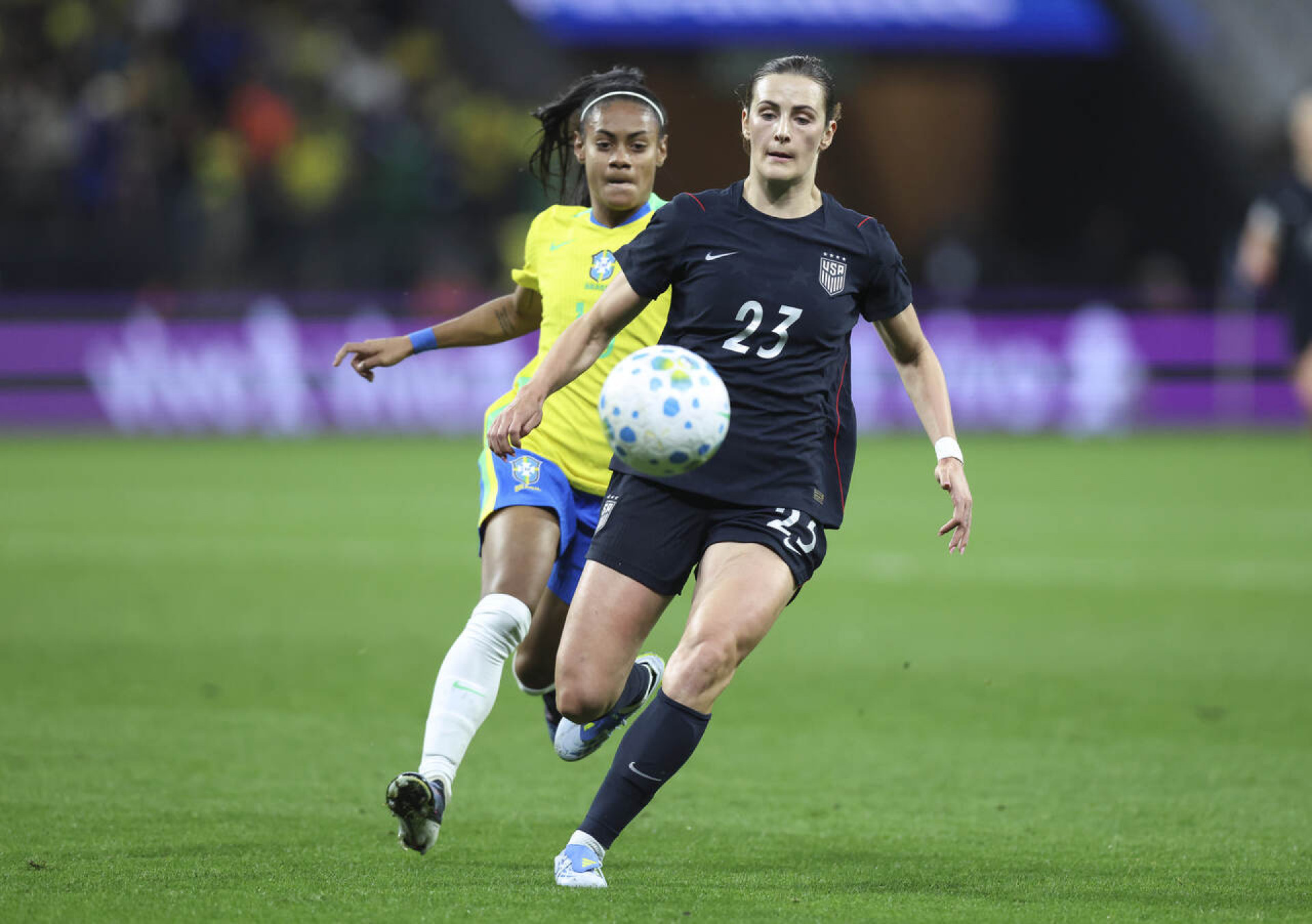 Em reencontro, Brasil vence os EUA ap&oacute;s virada rel&acirc;mpago na Neo Qu&iacute;mica Arena
