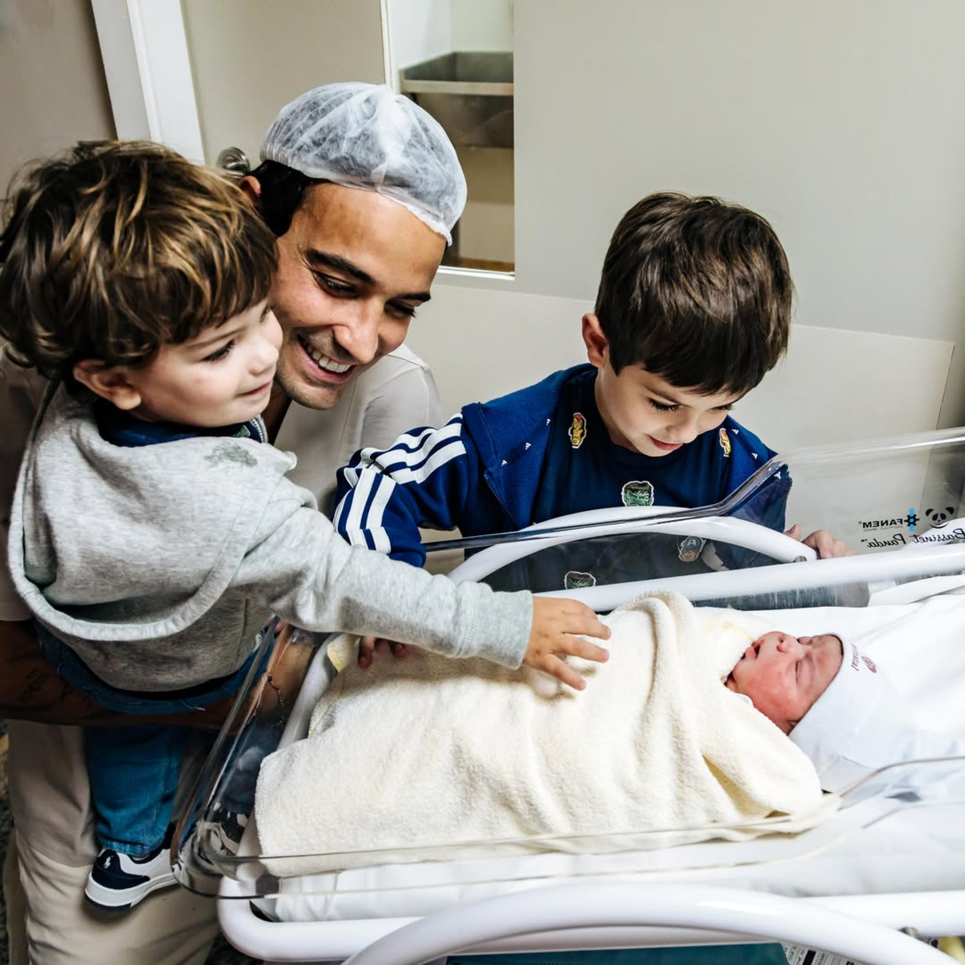 Sthefany Brito é mãe de Antônio Enrico, Vicenzo e Filippo - Reprodução/Instagram