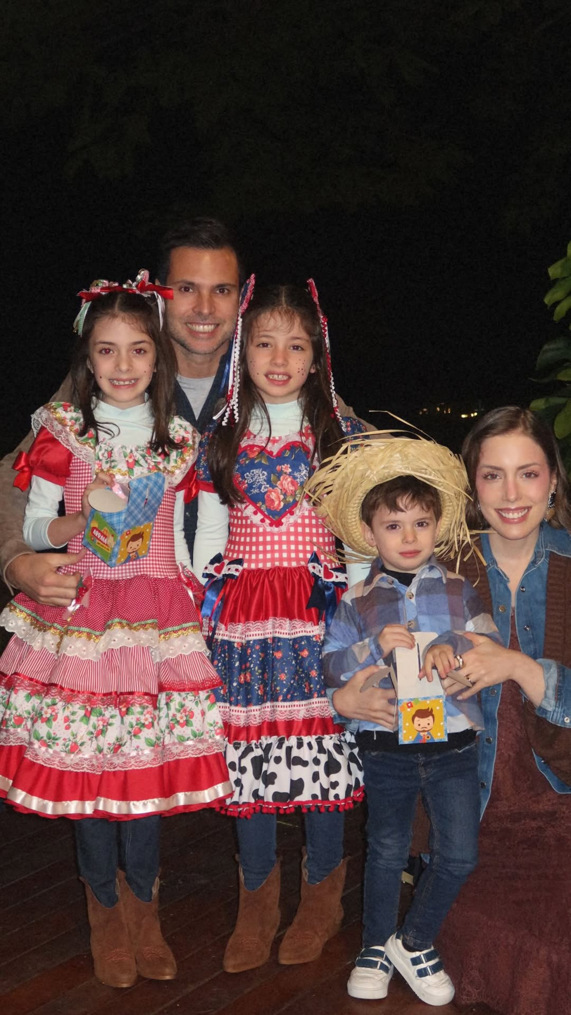 Fabiana Justus curtiu festa junina em família - Reprodução/Instagram