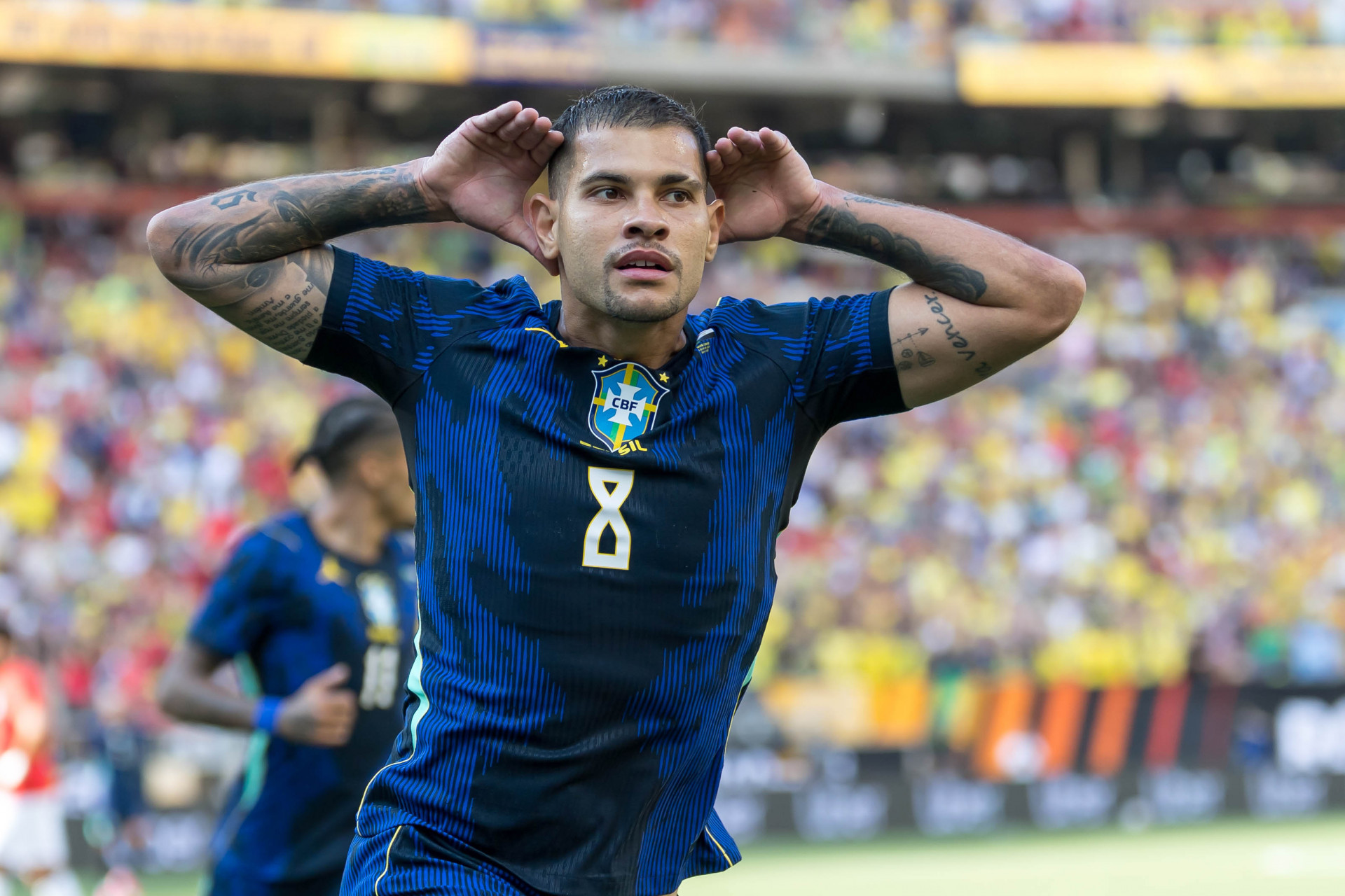 Bruno Guimarães admite que defesa da Seleção pode melhorar, mas elogia atuação contra Egito