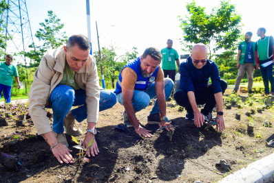 Pessoas em situação de rua fazem Oficina de Jardinagem em Belford Roxo e Passeiam no Sítio Burle Marx