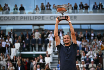Zverev supera Cobolli e conquista primeiro título de Grand Slam em Roland Garros