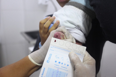 Hospital Iguassú realiza mais de 4,5 mil testes do pezinho e reforça importância do exame neonatal