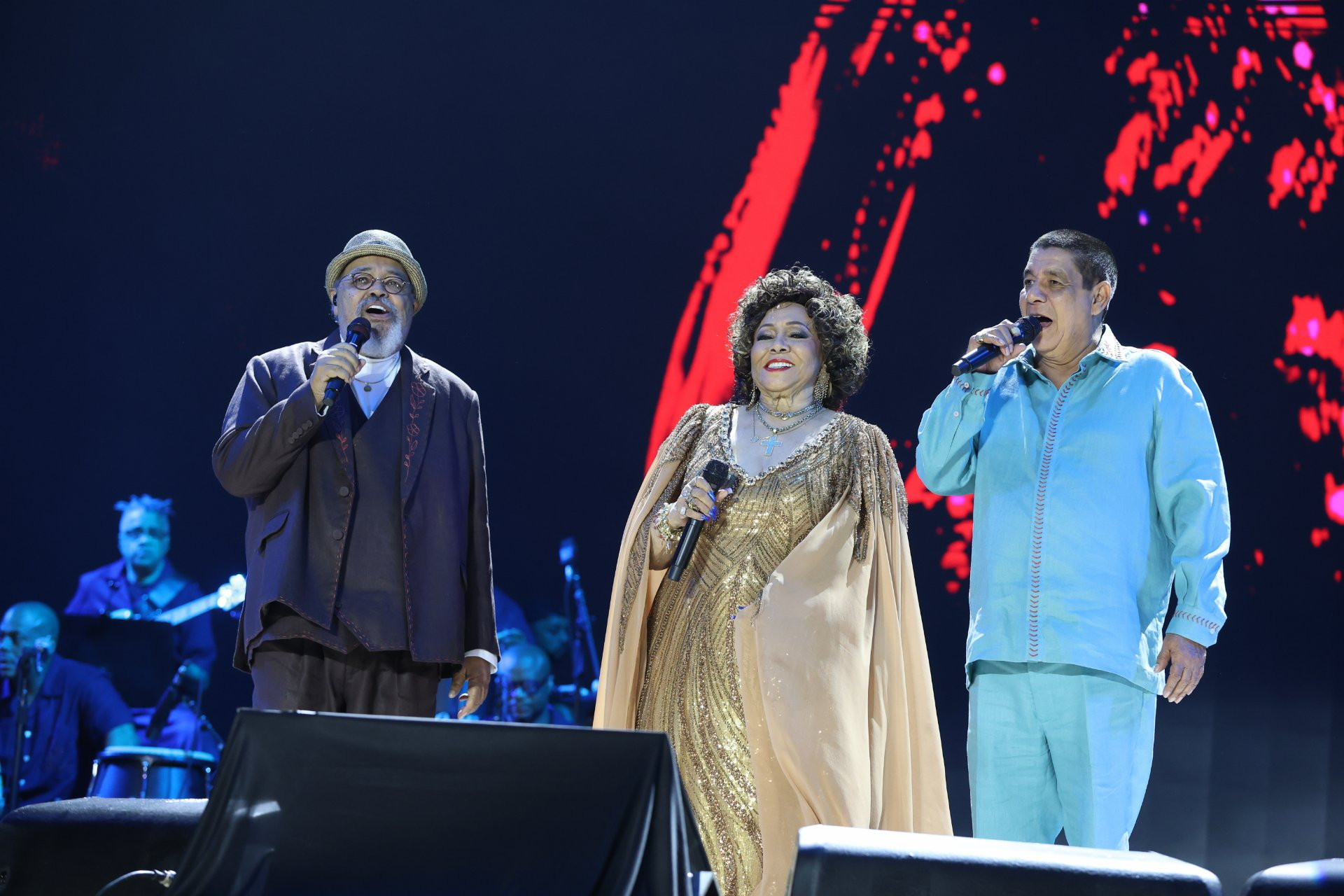Veja como foi primeiro show da turnê de Jorge Aragão, Alcion