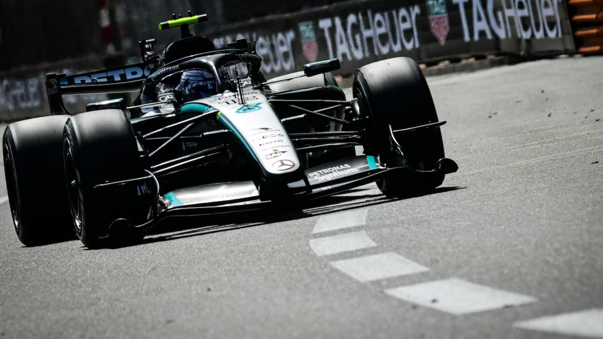 Antonelli vence GP de Mônaco e dispara na liderança; Bortole