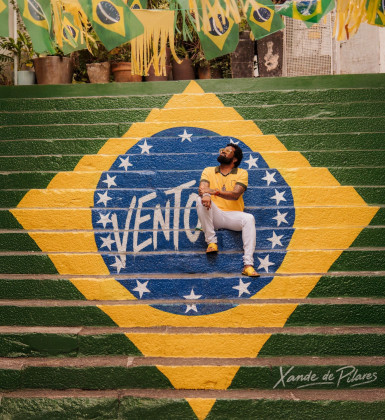 ​Xande de Pilares lança regravação de single para Copa do Mundo