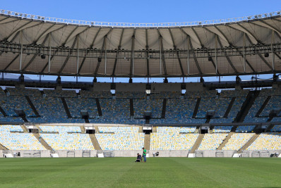 Maracanã inicia processo de recuperação do gramado após show