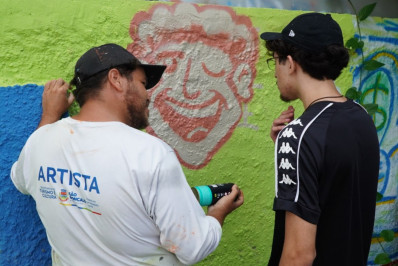 Curso de graffiti no CRIA promove formação artística gratuita
