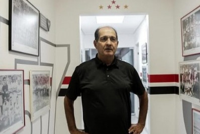 Ex-treinador de Fluminense e Flamengo será comentarista do SBT na Copa do Mundo