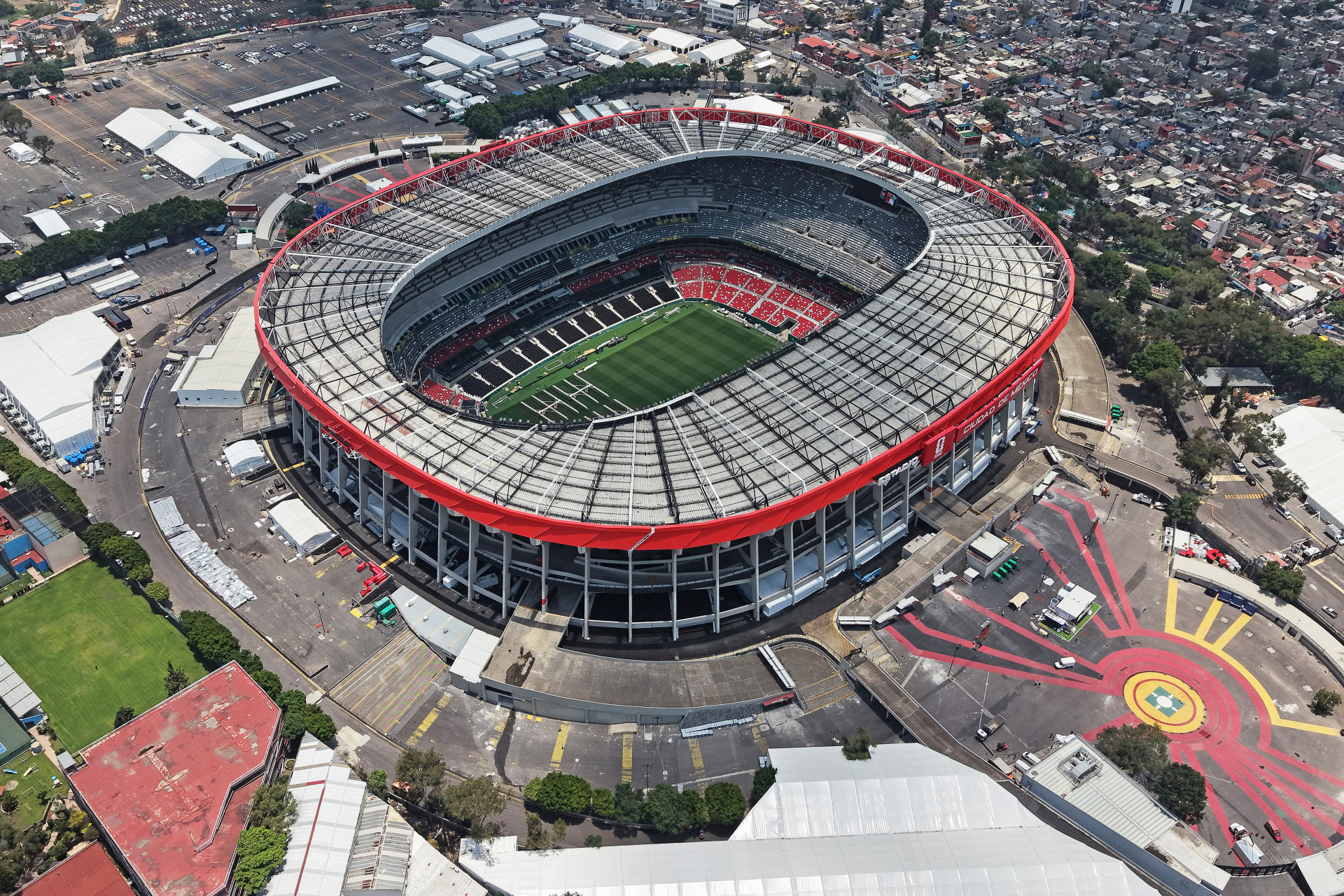 Tempestade vira ameaça para jogo de abertura da Copa do Mund