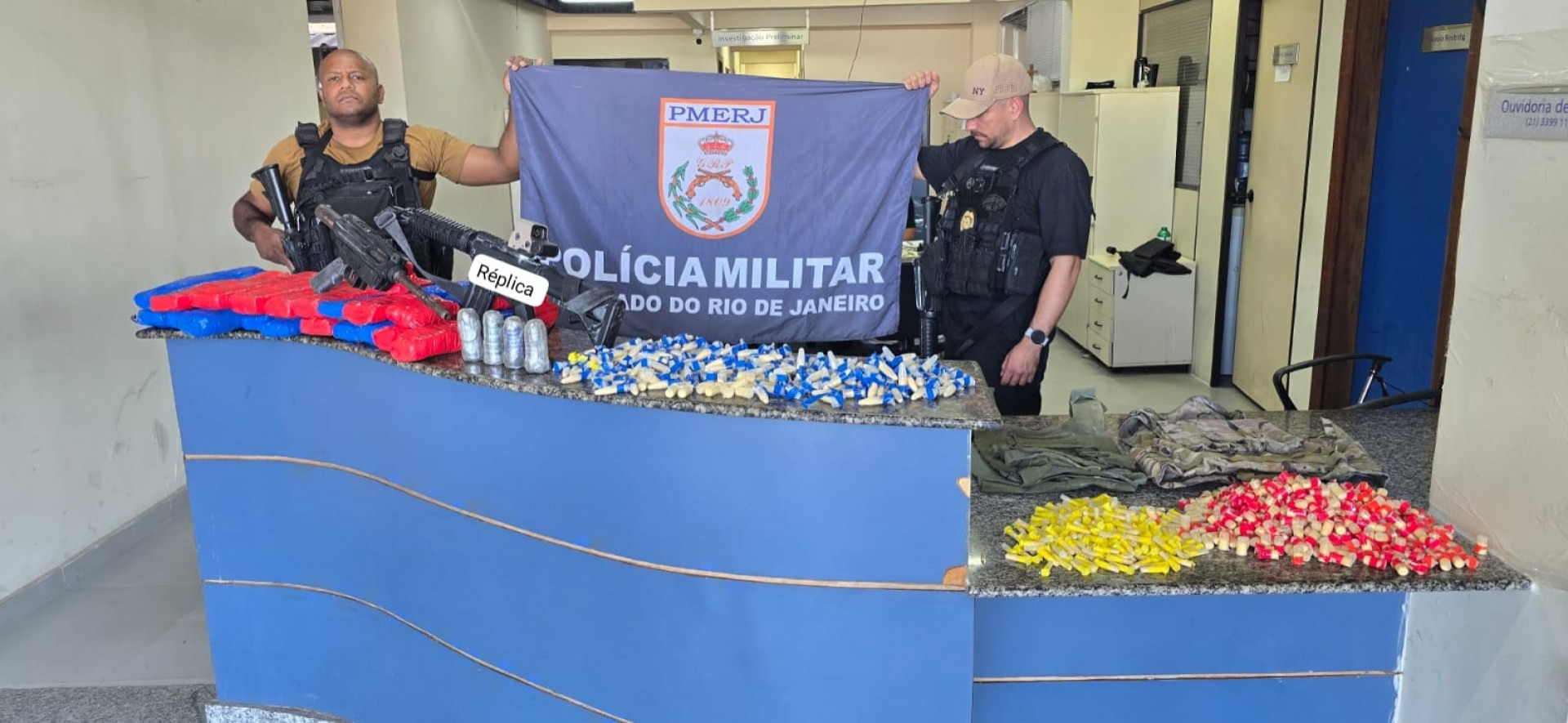 PM apreende drogas, granadas e metralhadora artesanal em Ang