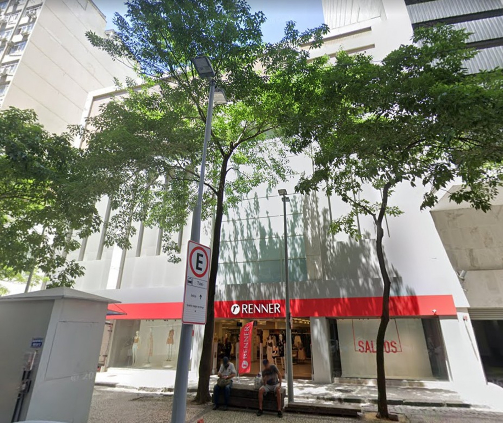 Prédio da Renner no Centro dará lugar a um residencial