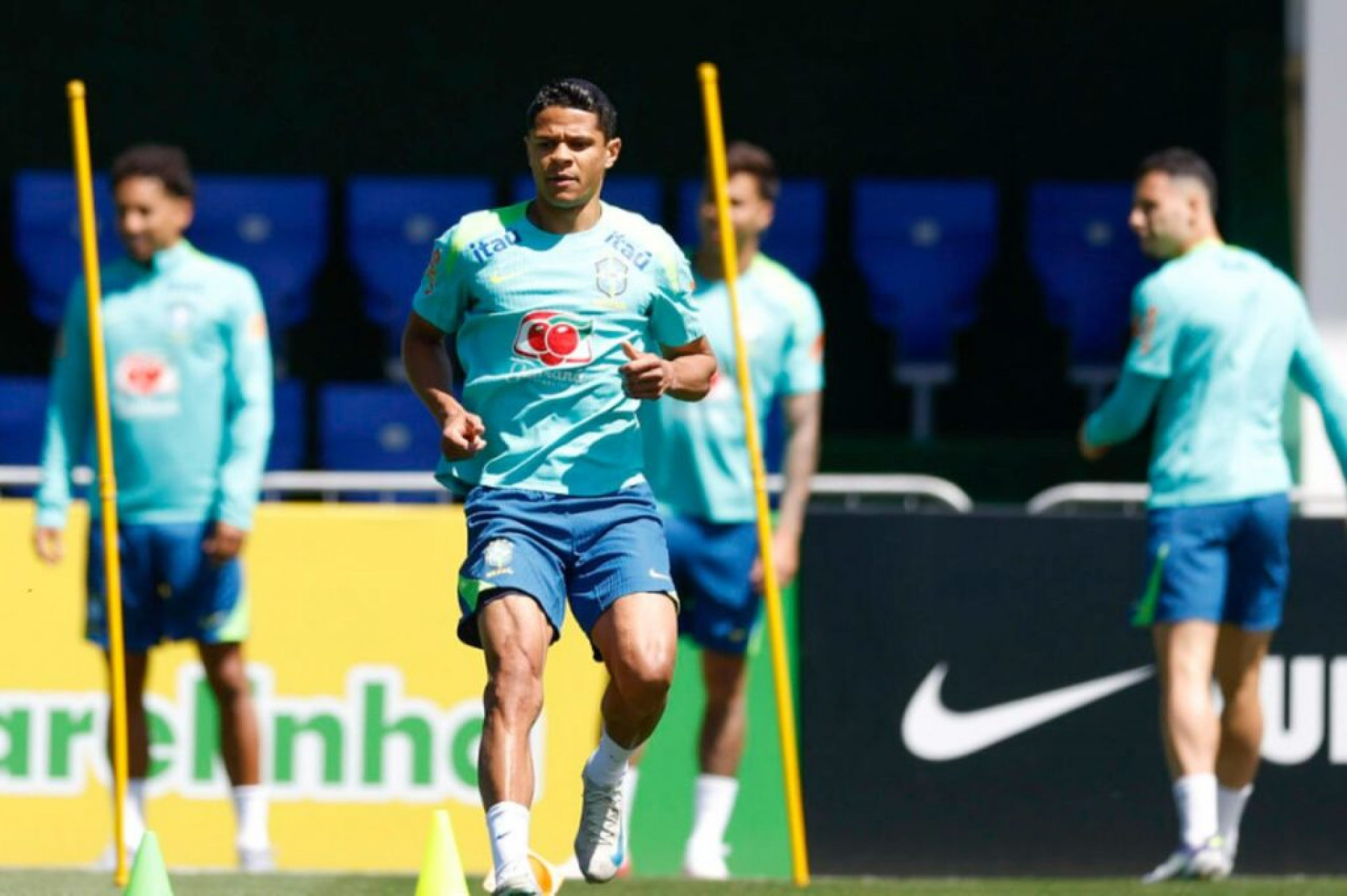 Os eleitos de Ancelotti: Douglas Santos