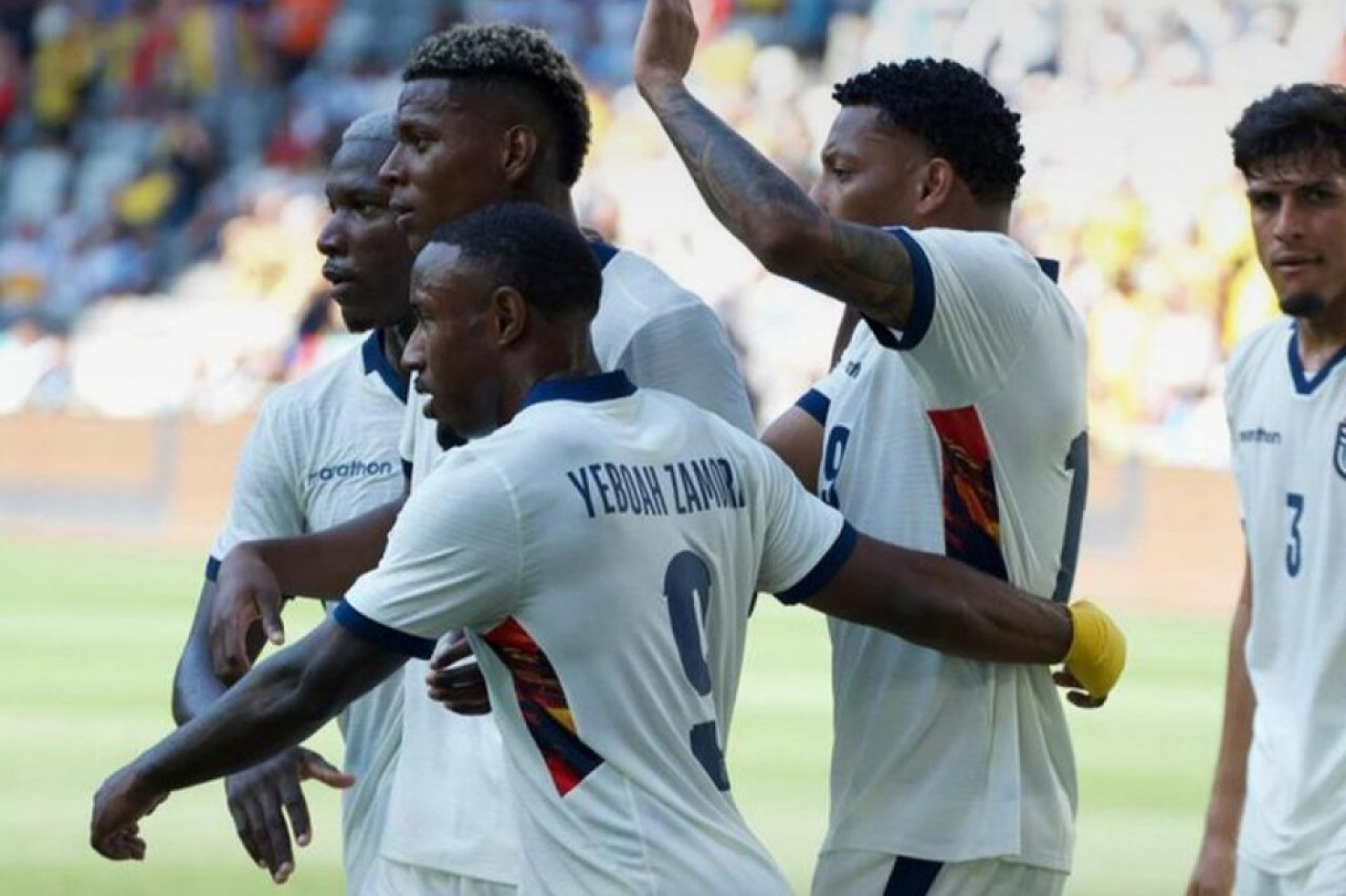 Plata atinge marca hist&oacute;rica pelo Equador &agrave;s v&eacute;speras da Copa do Mundo
