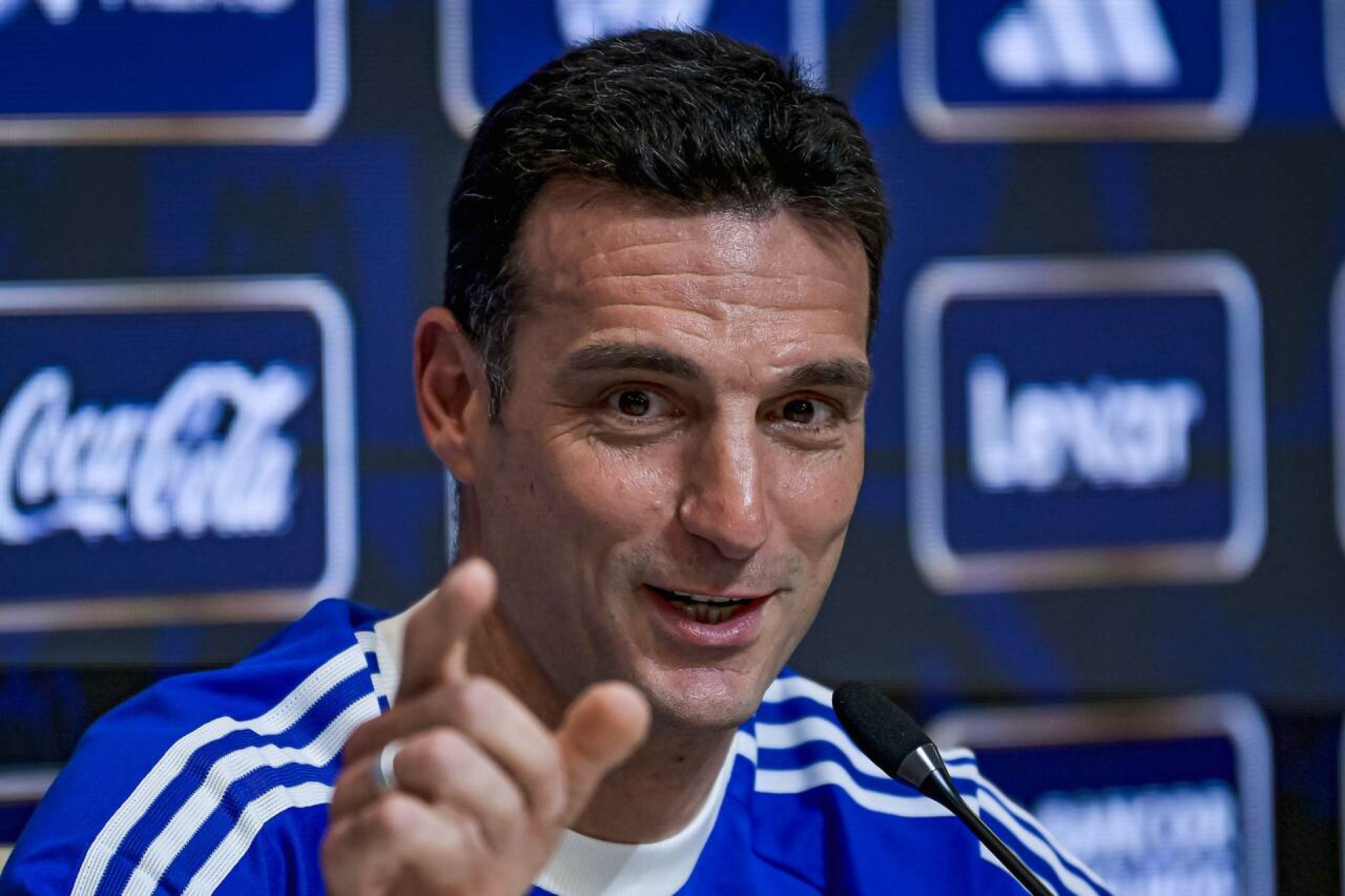 Argentina monitora trio lesionado a poucos dias da estreia na Copa