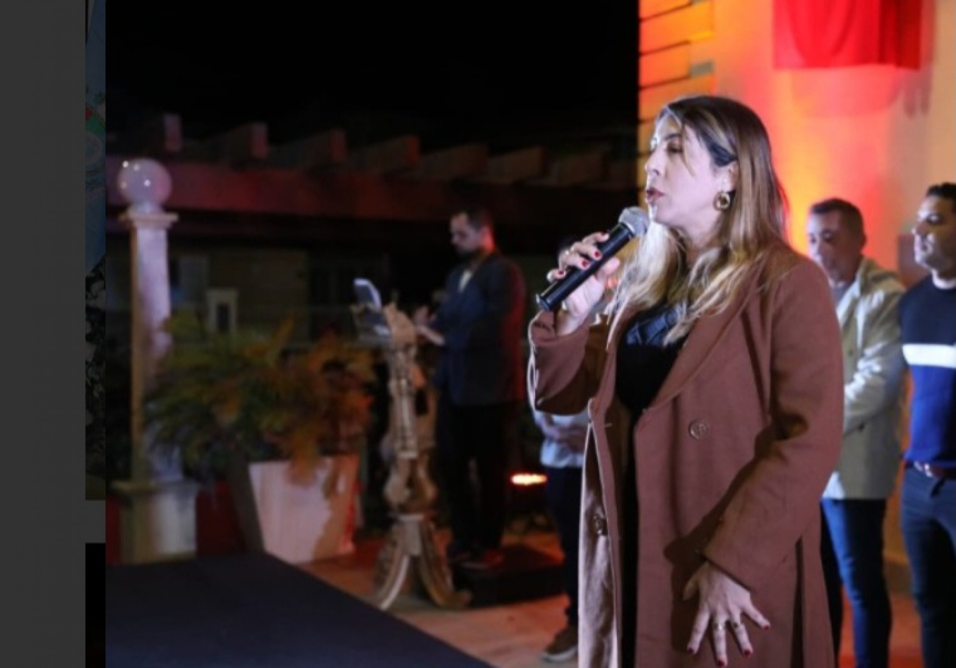Clima de emoção é marcante durante celebração em São João da