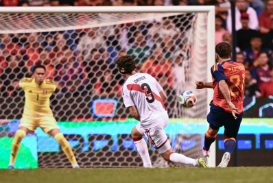 Espanha vence Peru em último amistoso antes da Copa do Mundo
