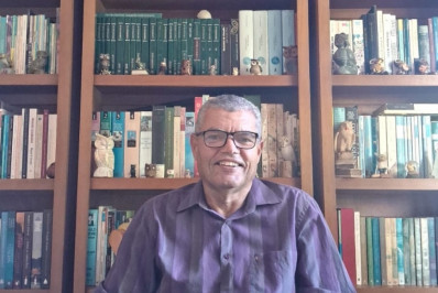 Francisco Carlos Gomes lança livro em Macaé e propõe reflexão sobre os desafios da educação