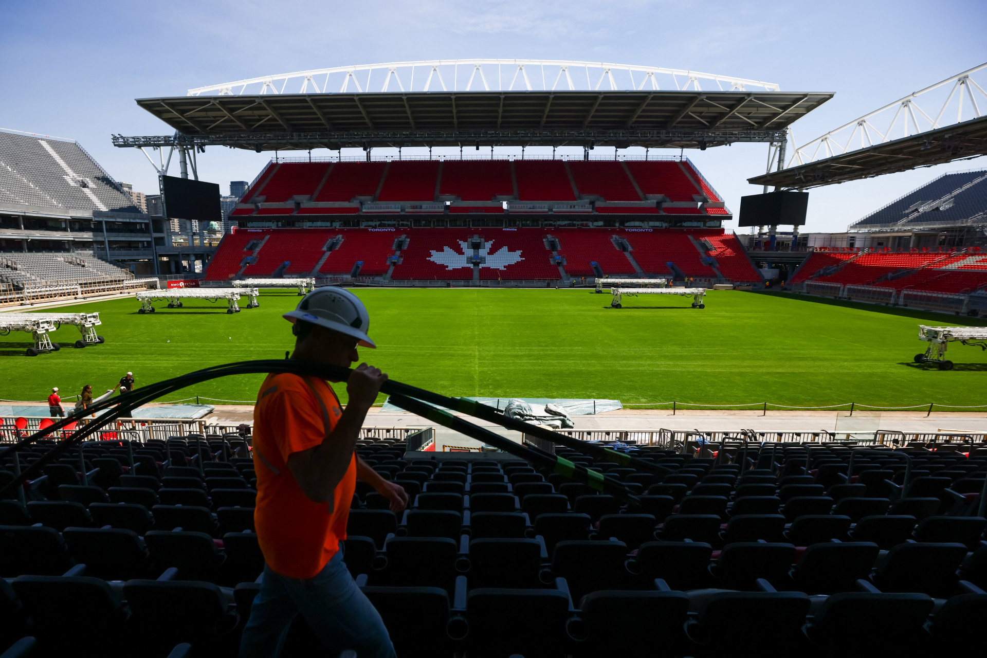 BMO Field, est&aacute;dio de Toronto, &eacute; preparado para o Mundial de 2026 - Cole Burston / AFP