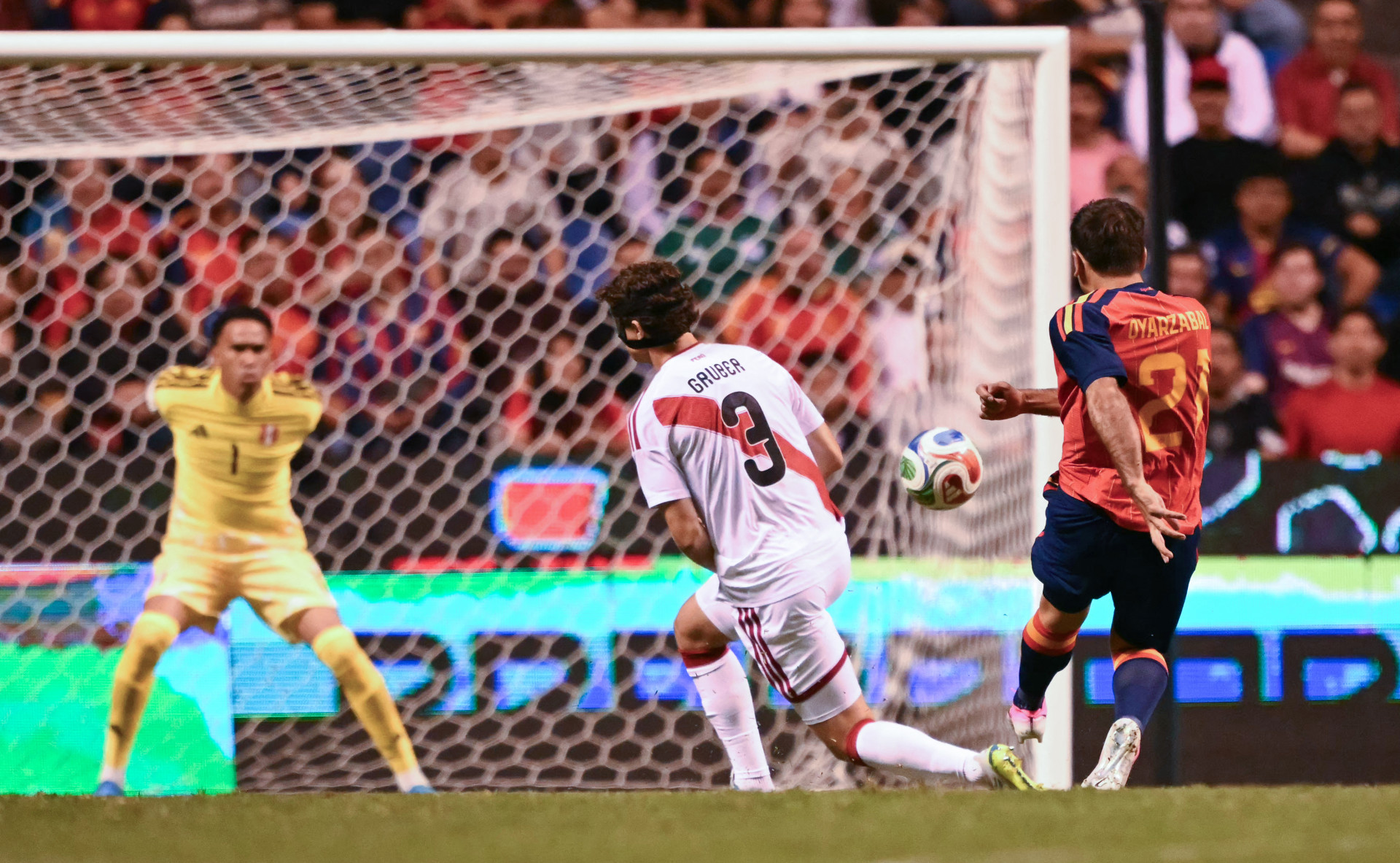 Espanha vence Peru em último amistoso antes da Copa do Mundo