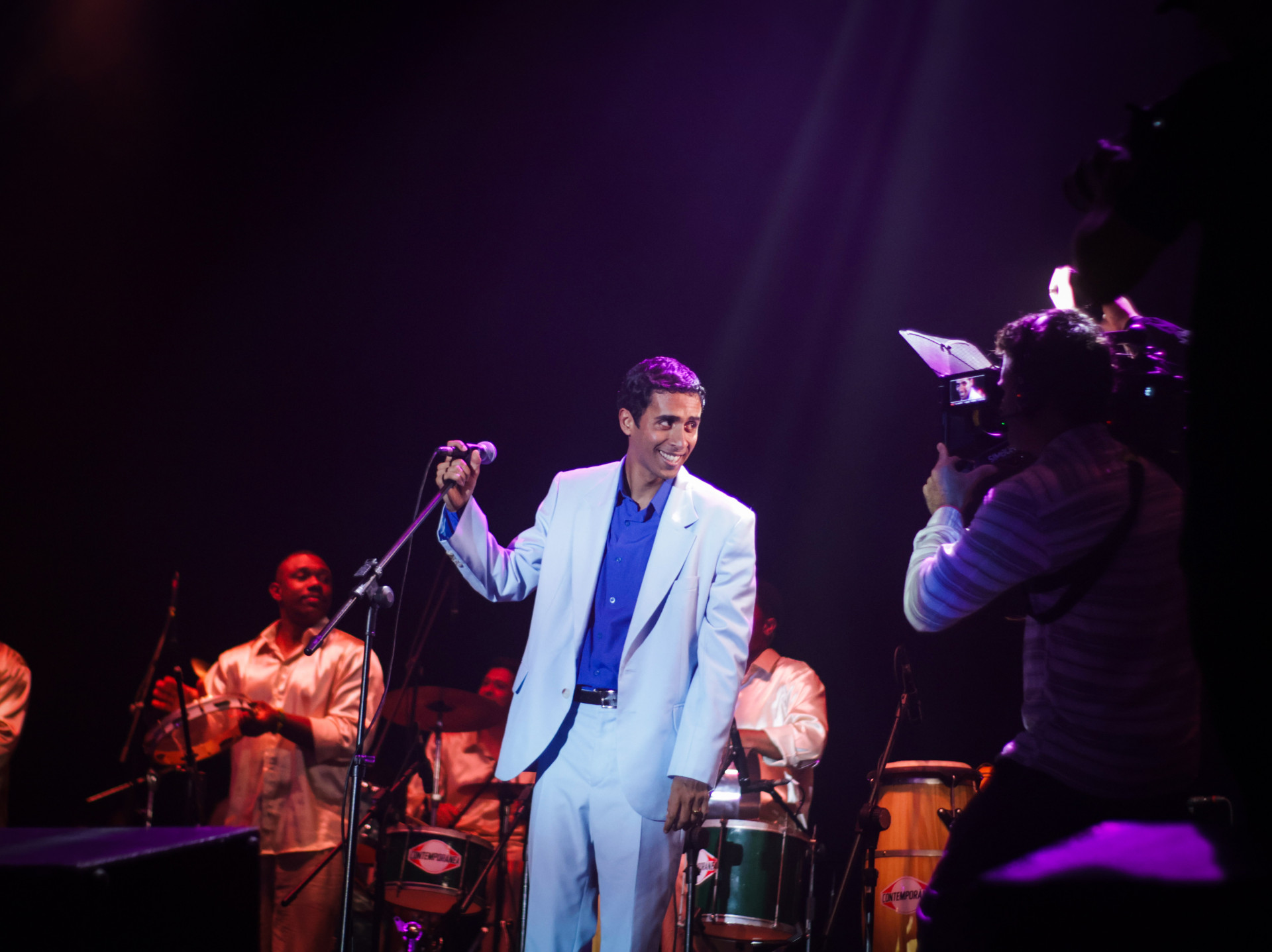 Cinebiografia de Zeca Pagodinho recria show histórico do can