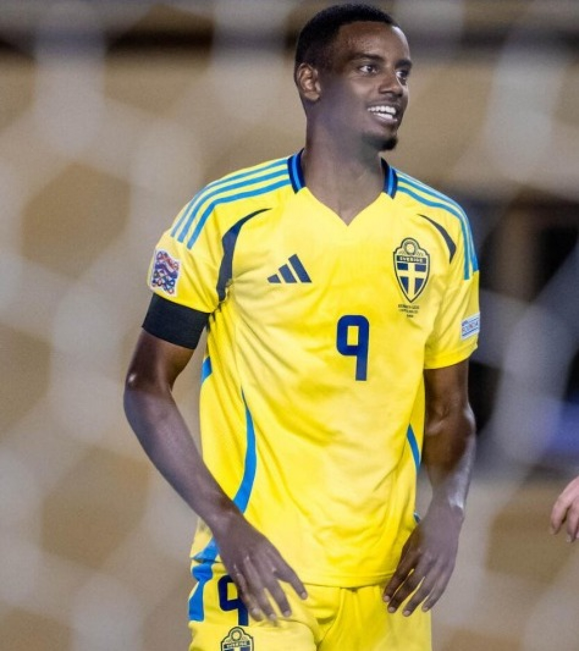 Alexander Isak em campo pela sele&ccedil;&atilde;o sueca  - Divulga&ccedil;&atilde;o / Su&eacute;cia 