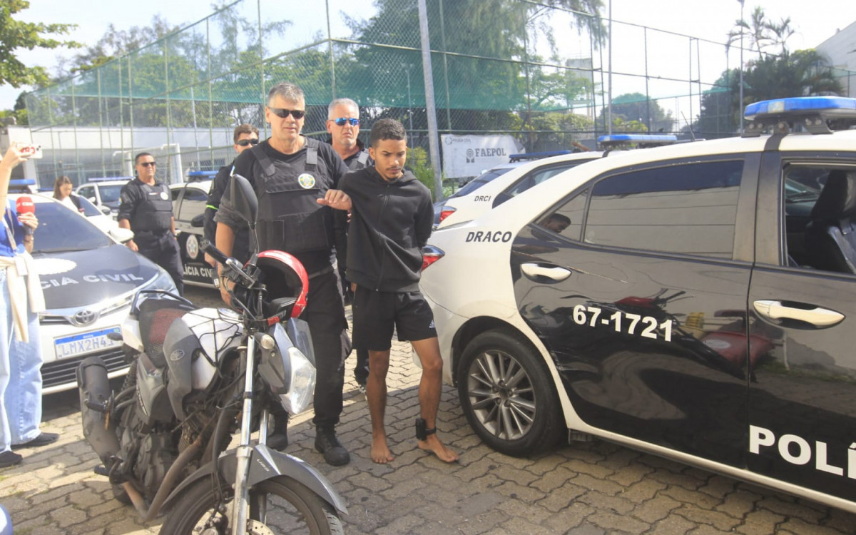 Operação da polícia na Maré resulta em prisões e apreensões