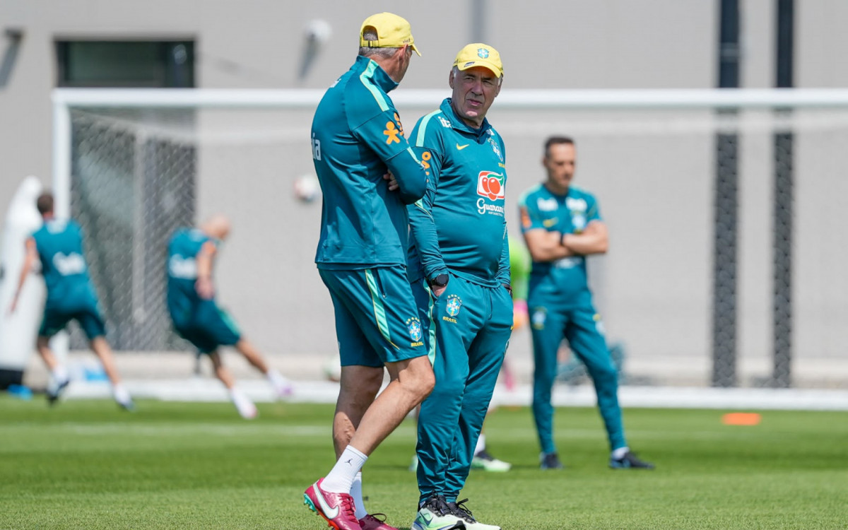 Ancelotti deve optar por dupla do Flamengo