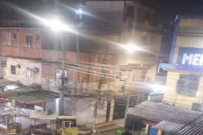 Operação das polícias Civil e Militar busca cumprir mais de 50 mandados de prisão na Maré