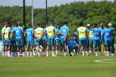 Seleção mescla geração que tem última chance na Copa com a que busca se consolidar