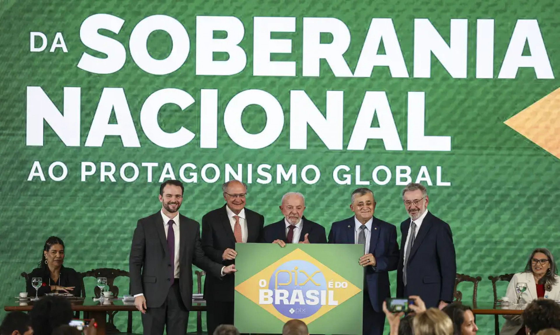 Lula diz que dará aval para governo cobrar devoluç