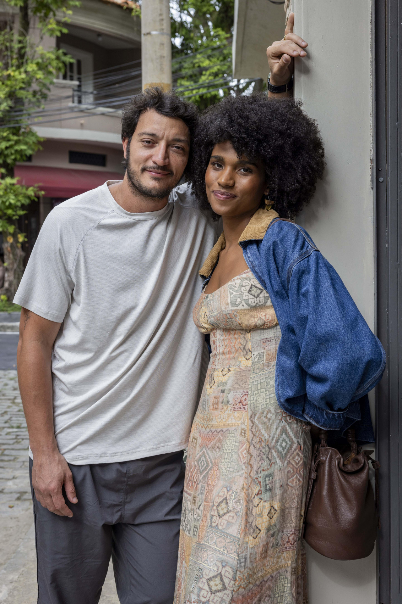 Elenice vive relacionamento abusivo com Tom em Quem Ama Cuida - Fabio Rocha / TVGlobo
