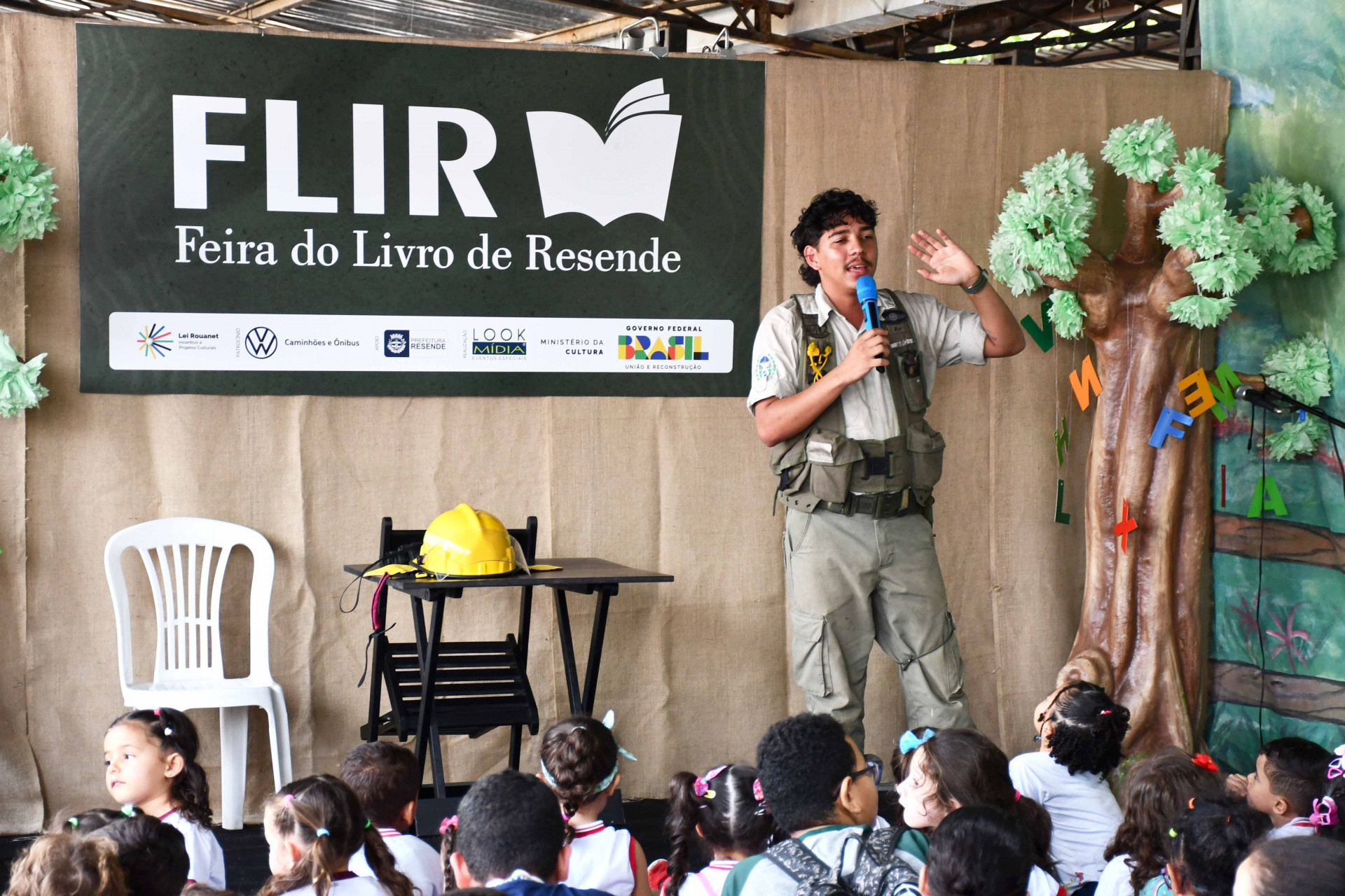 Prefeitura de Resende marca presença na FLIR 2026 com estand