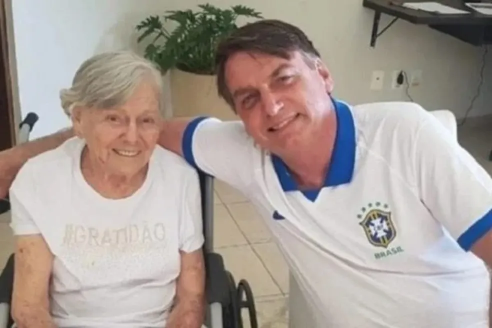 Mãe de Bolsonaro vira nome de viaduto em SP após Tarcísio sa