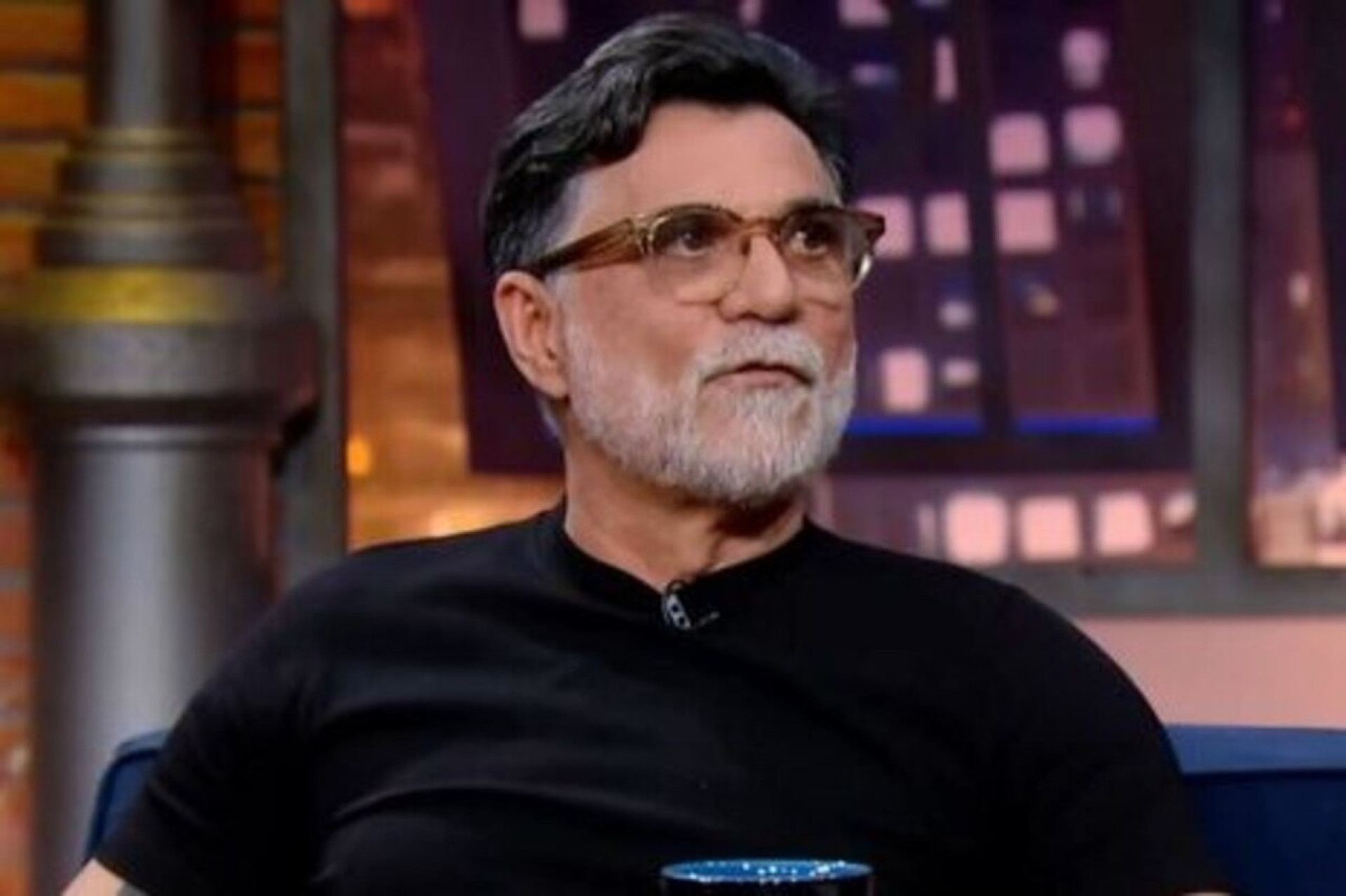 Ricardo Rocha paga d&iacute;vida por pens&atilde;o aliment&iacute;cia e viaja para os EUA