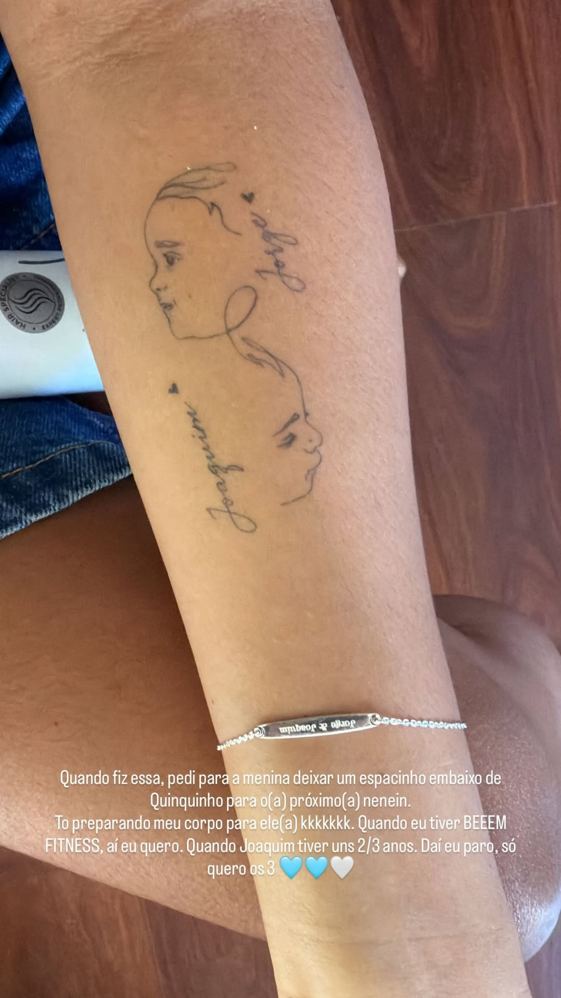 Ary Mirelle exibiu tatuagem em homenagem aos filhos - Reprodução/Instagram