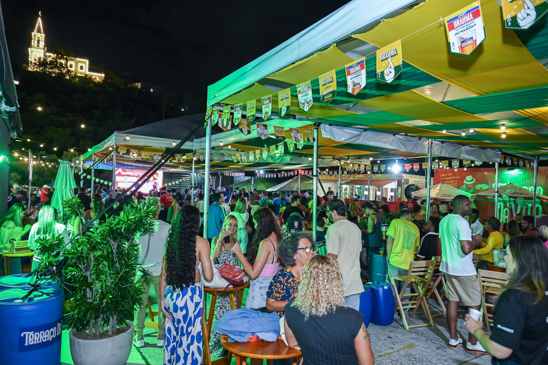 Arena do Terraço da Vila leva shows e transmissões de jogos ao Shopping Boulevard  - Rapha Vidal / Divulgação