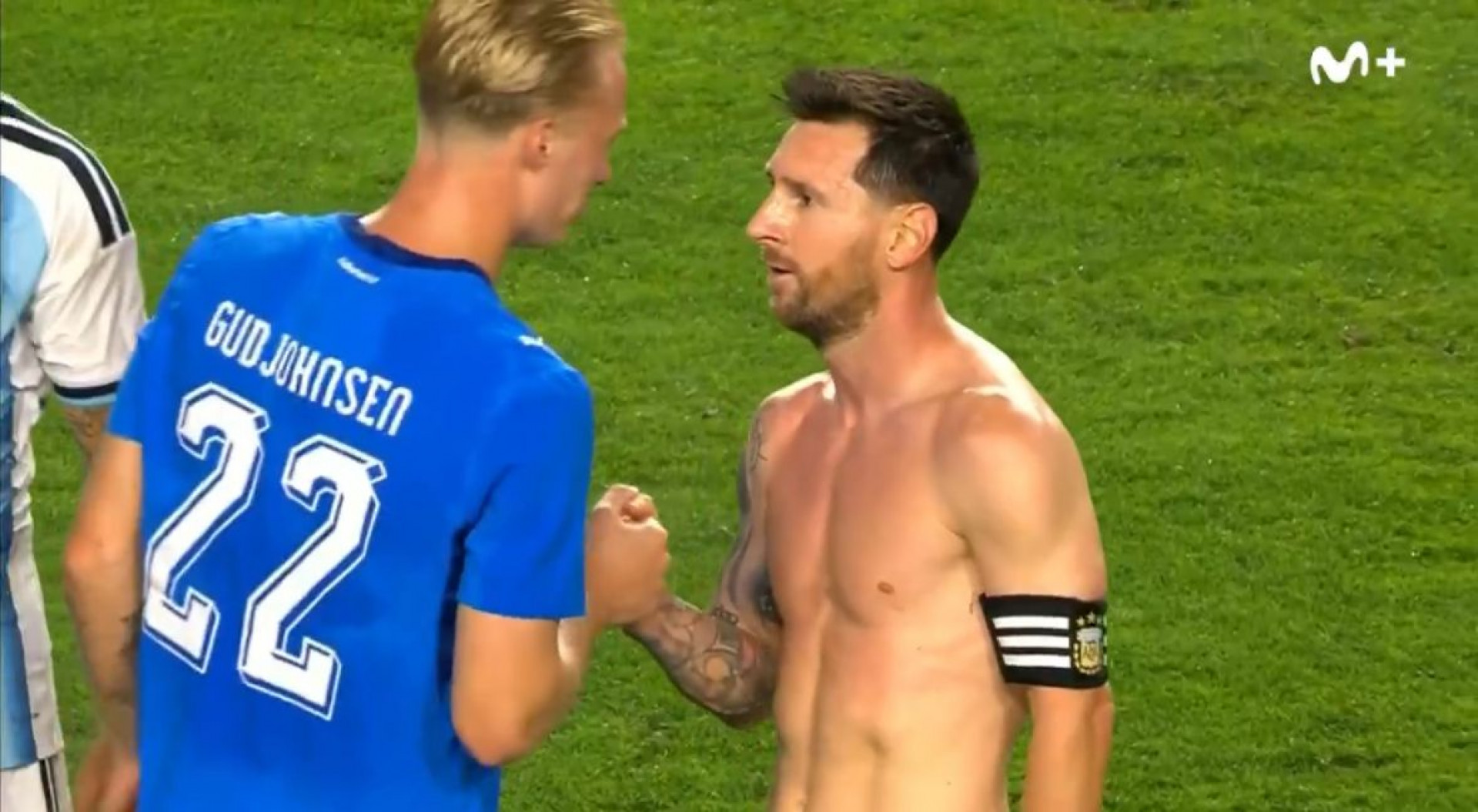 Vídeo: Messi é surpreendido com revelação de jogad