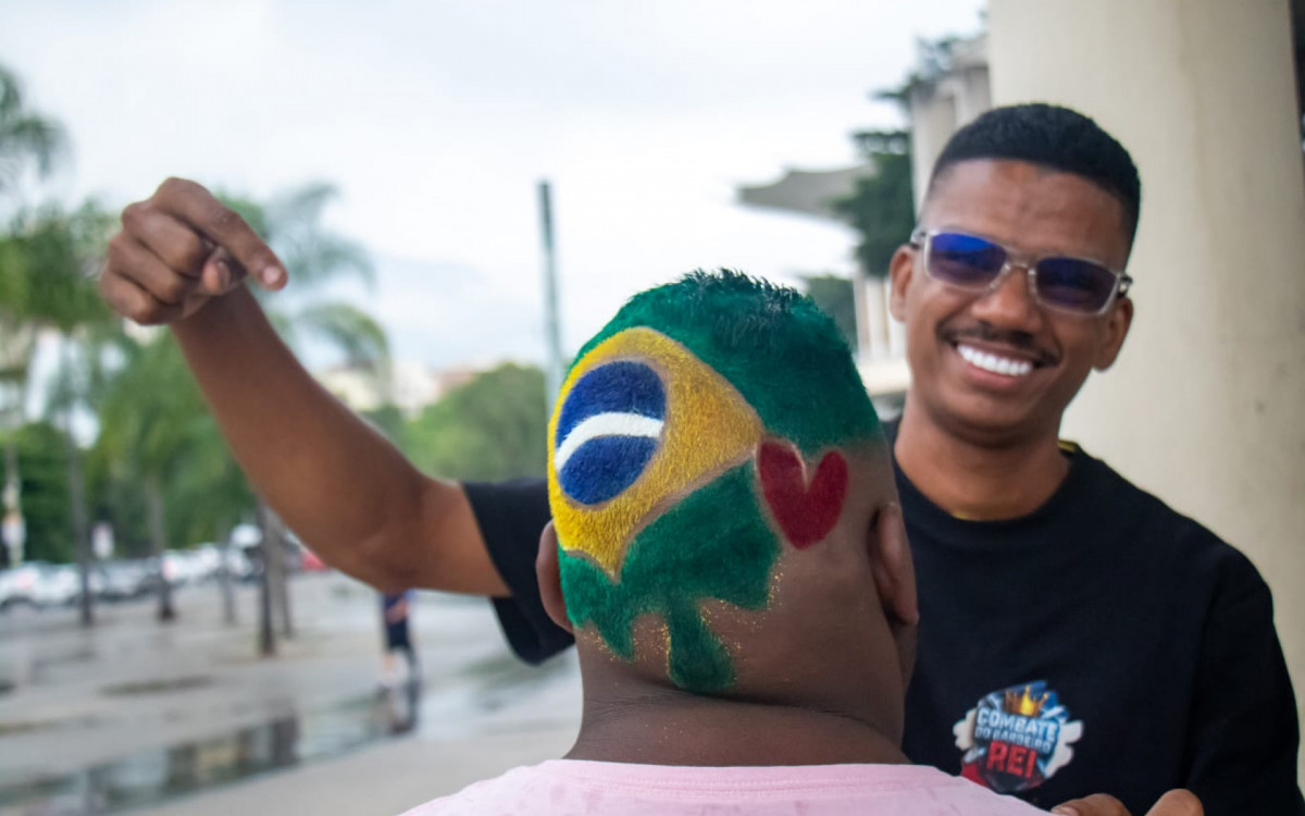 Davidson fez a bandeira do Brasil - Érica Martin/Agência O DIA