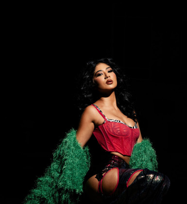 Zaynara lança versão de 'Quem Manda em Mim' com Solange Almeida