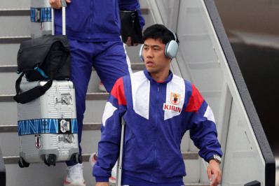 Jogador é cortado da Copa do Mundo por causa de lesão e se aposenta de seleção