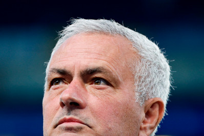 Real Madrid oficializa retorno de José Mourinho