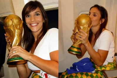 Em clima de Mundial, Ivete Sangalo compartilha registros com a taça da Copa: 'Pra cima, Brasil!'