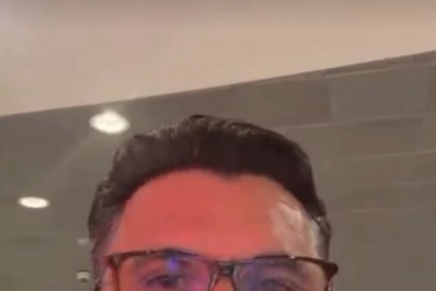 Ricardo Rocha paga dívida de pensão antes de embarcar aos EUA